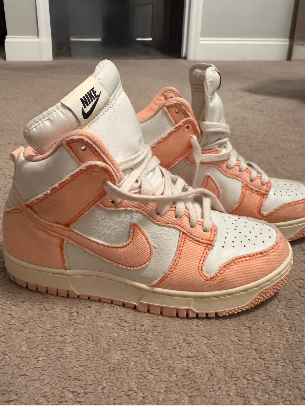 Nike High-Top Dunks in Peach and White Canvas women’s US size 7